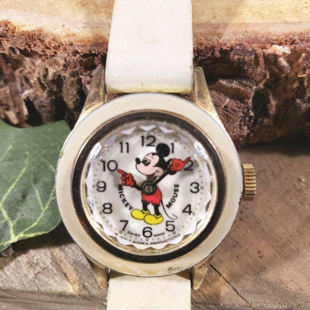 Vintage Bradley Mickey Mouse Wind up Watch – Swiss